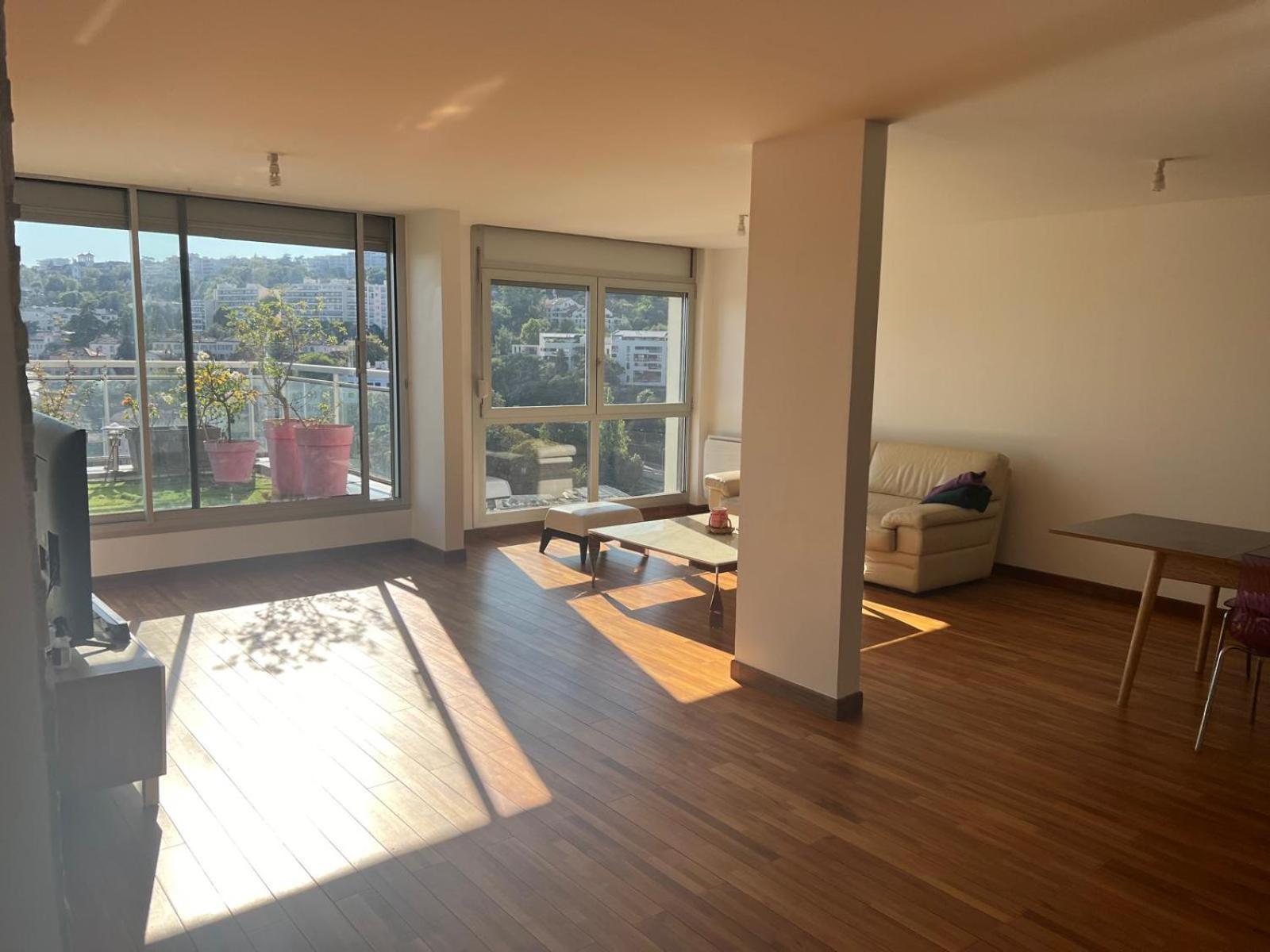 Chambre Dans Les Hauteurs De Lyon Proche Fourviere Chez L Hote Lião Exterior foto