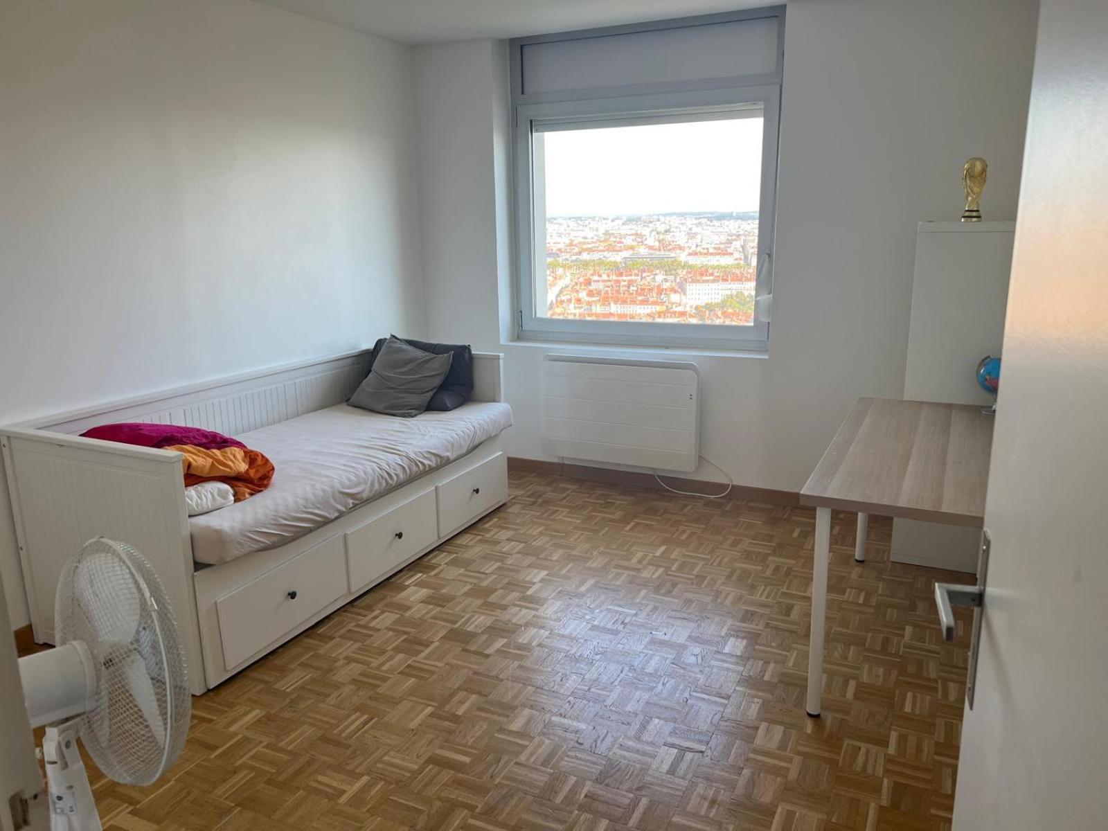 Chambre Dans Les Hauteurs De Lyon Proche Fourviere Chez L Hote Lião Exterior foto