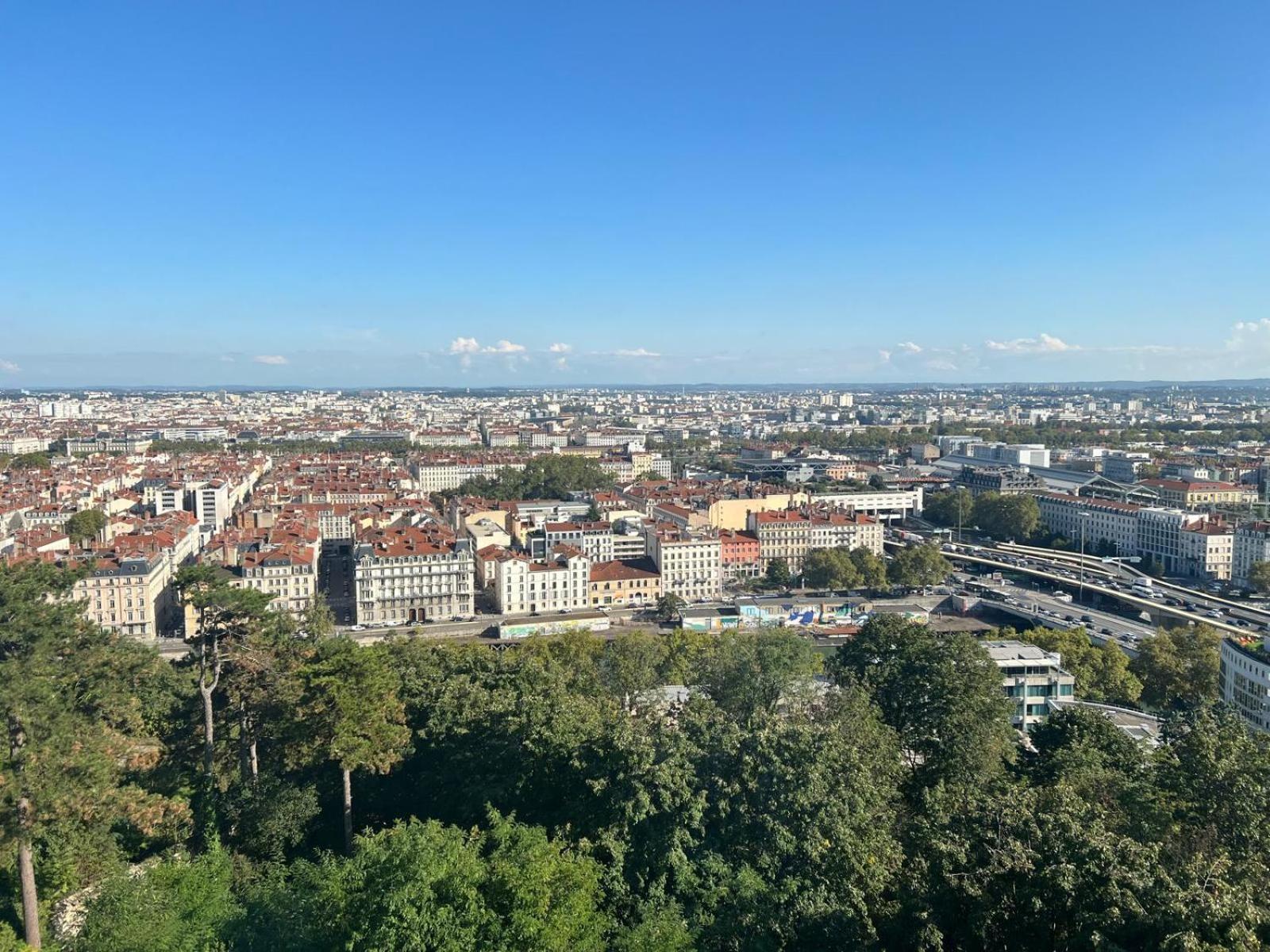 Chambre Dans Les Hauteurs De Lyon Proche Fourviere Chez L Hote Lião Exterior foto