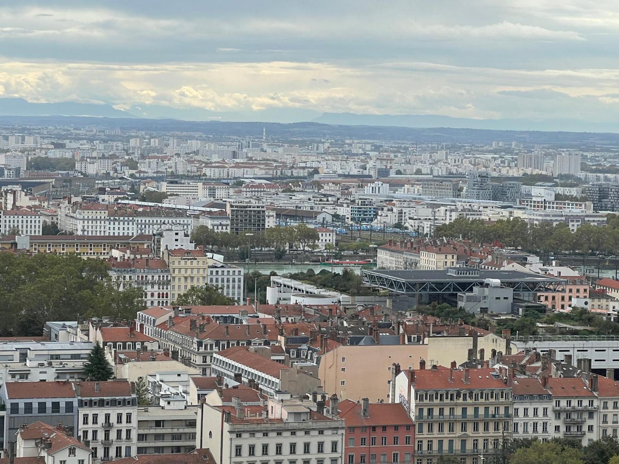 Chambre Dans Les Hauteurs De Lyon Proche Fourviere Chez L Hote Lião Exterior foto